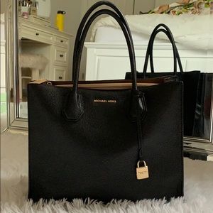 Michael Kors Mercer Tote